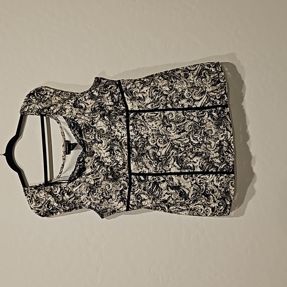Women's lace top